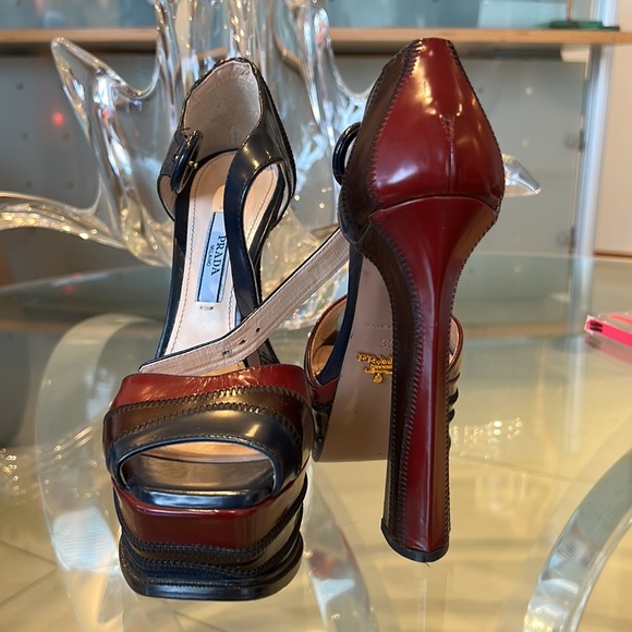 Prada platform heels - Picture 10 of 10